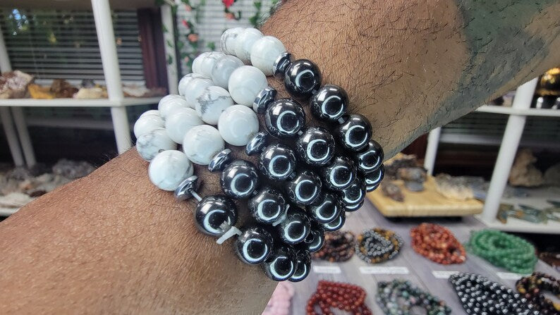 Howlite + Hematite Bracelet - Balance & Stability - 8mm